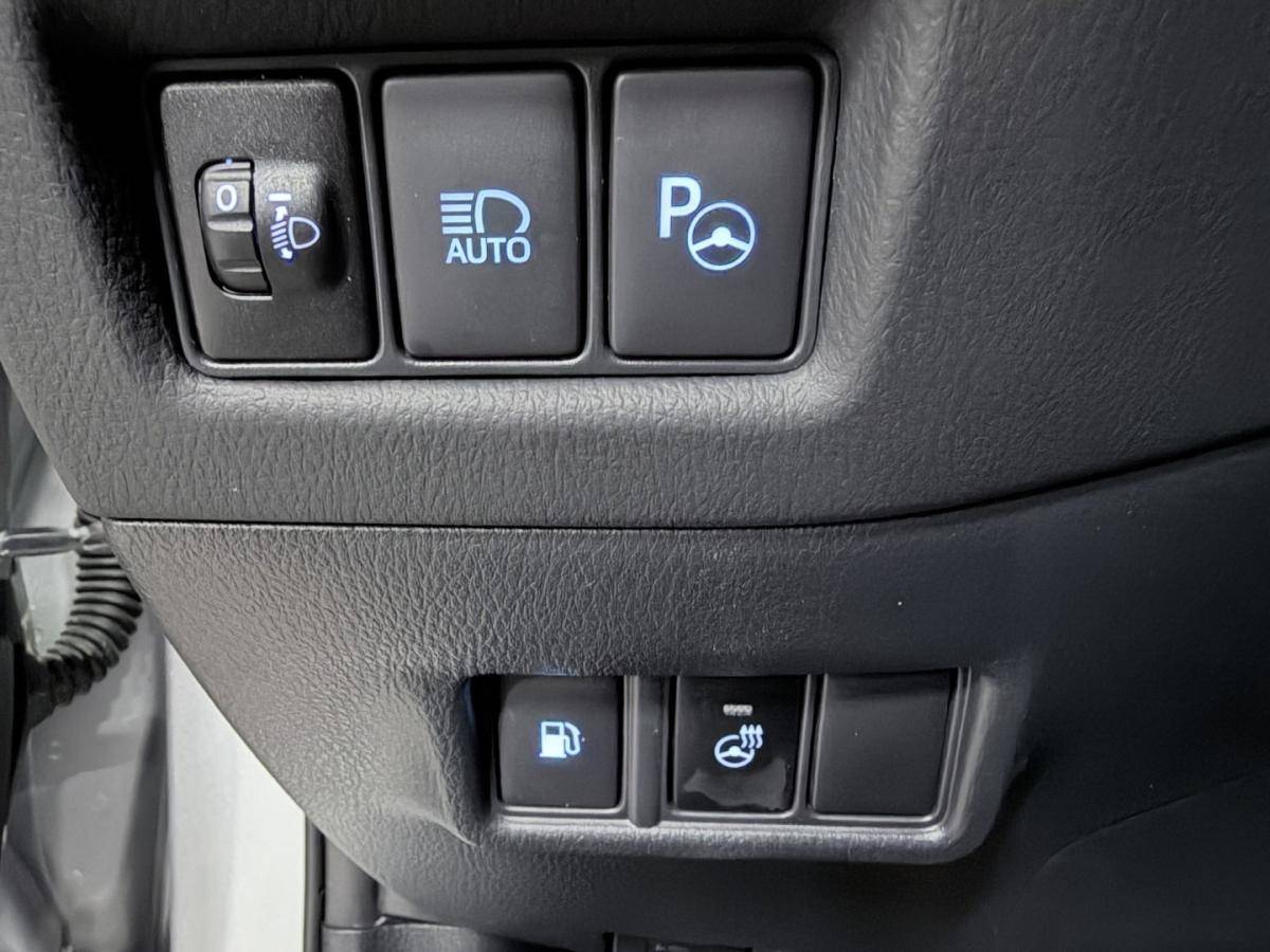 toyota-c-hr-2023-hibrido-1798cc