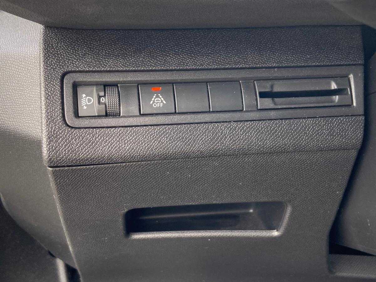 peugeot-3008-2023-diesel-1499cc