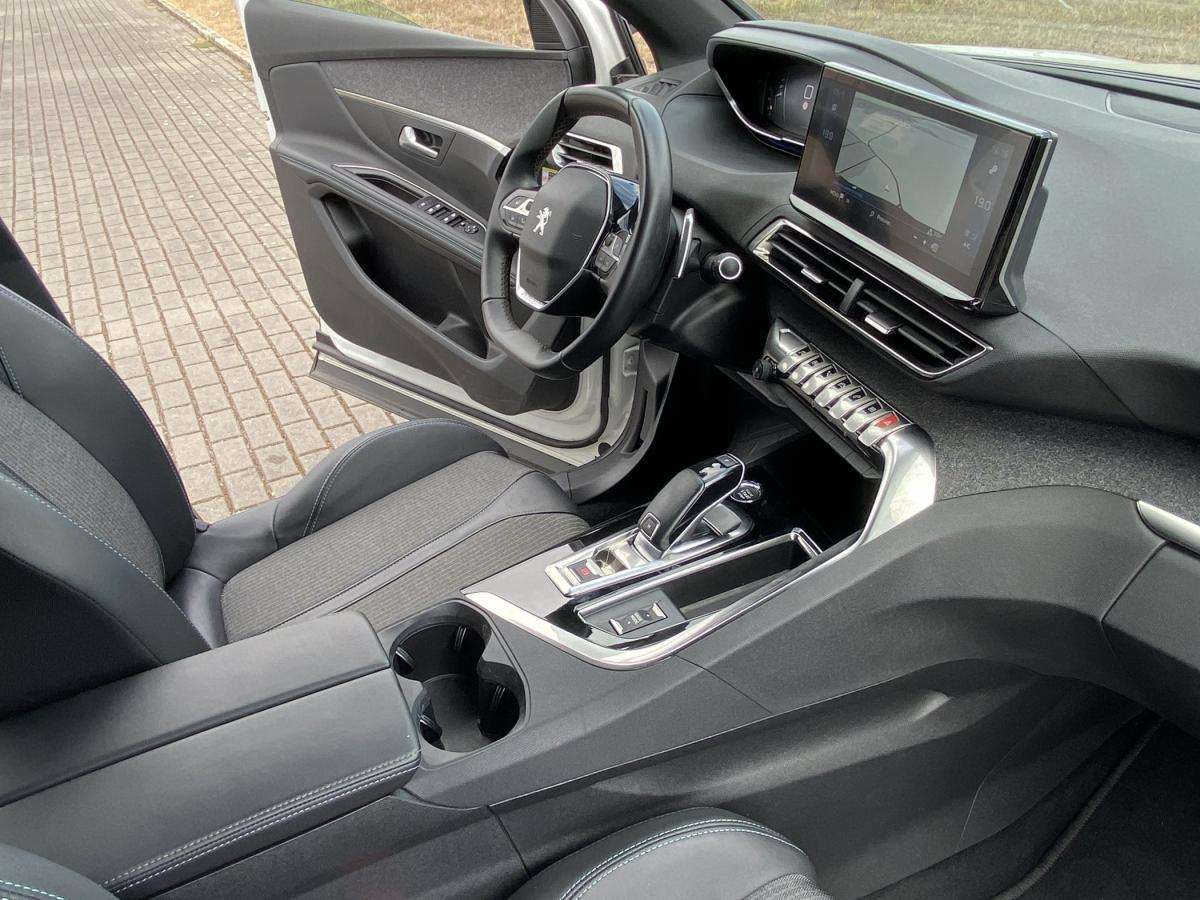 peugeot-3008-2023-diesel-1499cc
