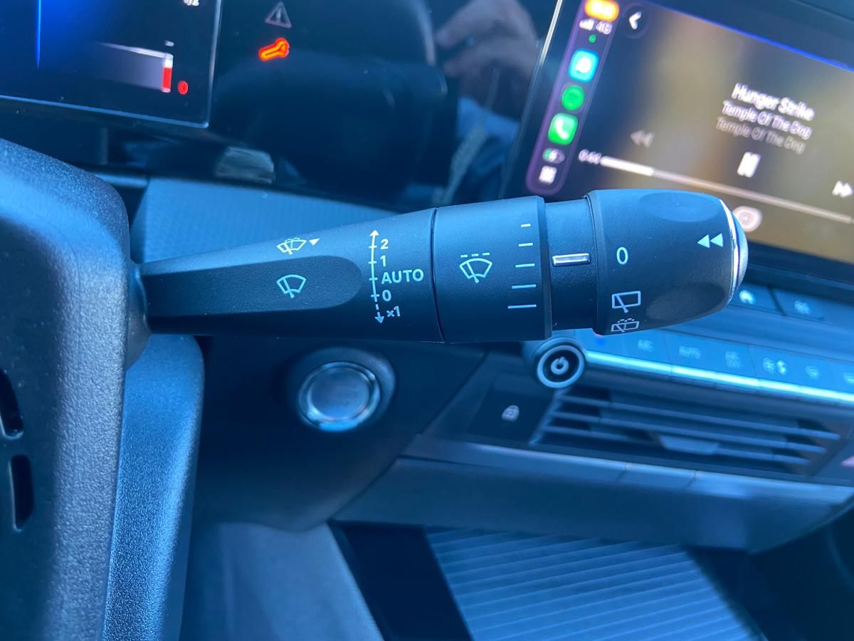 opel-astra-2023-gasolina-1199cc
