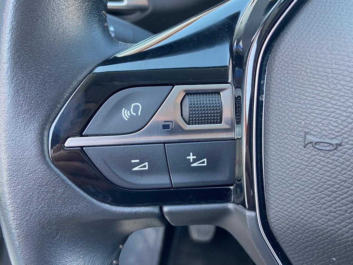 peugeot-3008-2022-diesel-1499cc