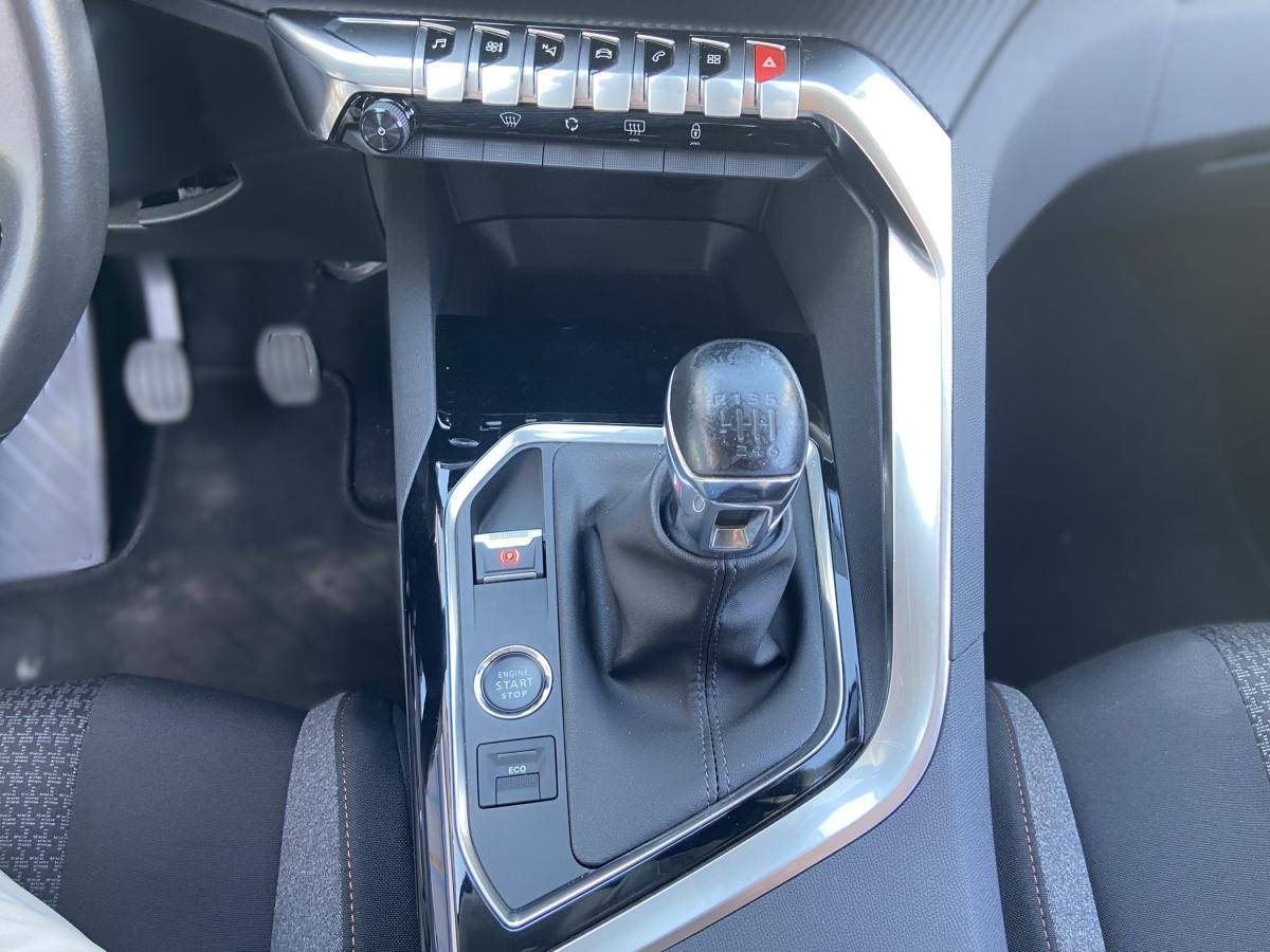 peugeot-3008-2022-diesel-1499cc