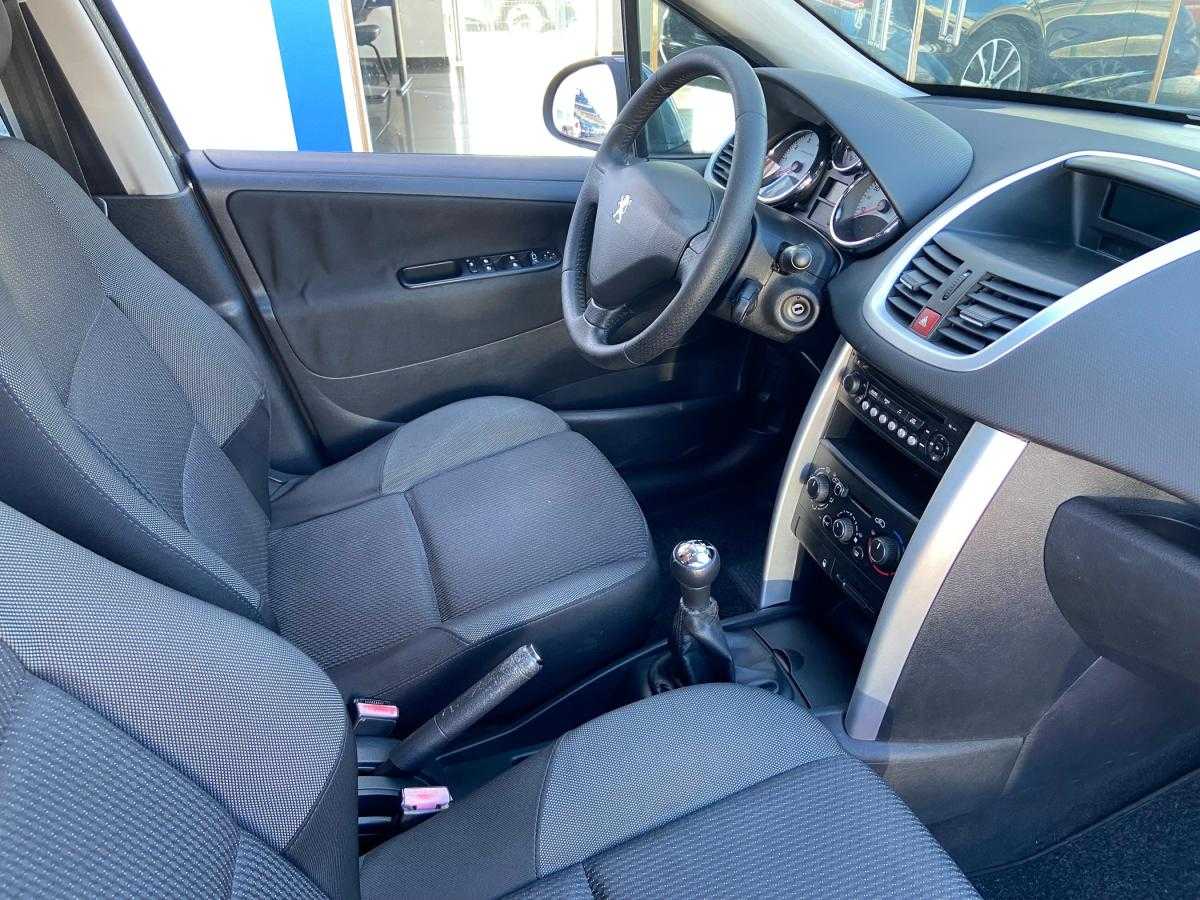 peugeot-207-2011-gasolina-1397cc