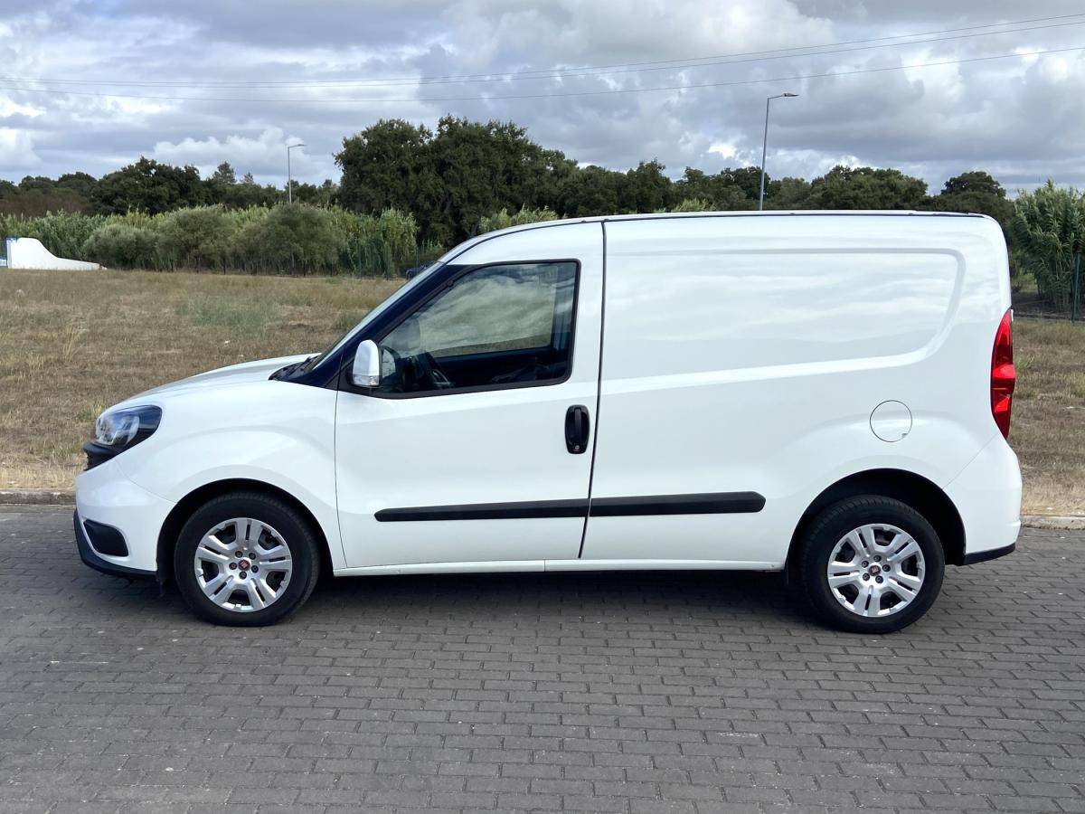 fiat-doblo-2023-diesel-1598cc
