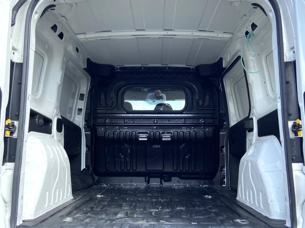 fiat-doblo-2023-diesel-1598cc