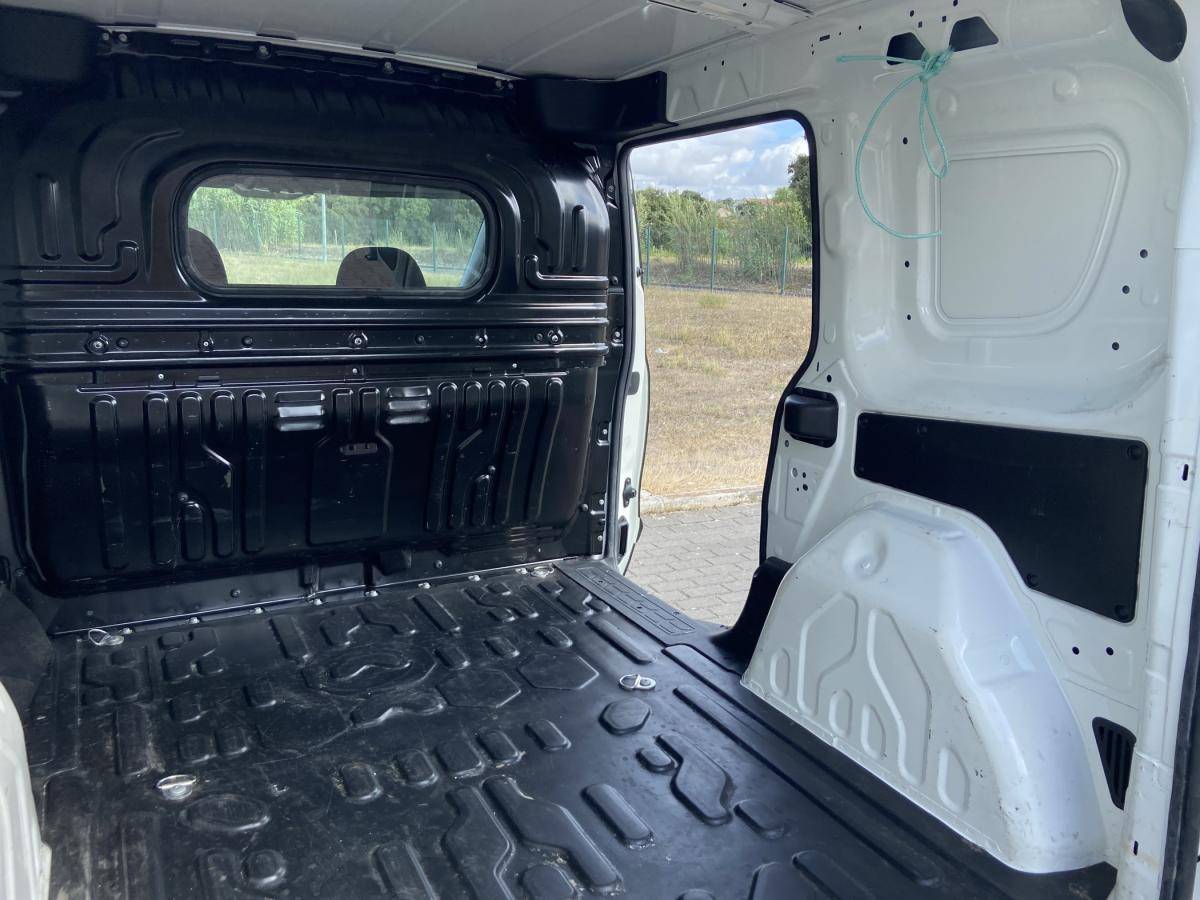 fiat-doblo-2023-diesel-1598cc