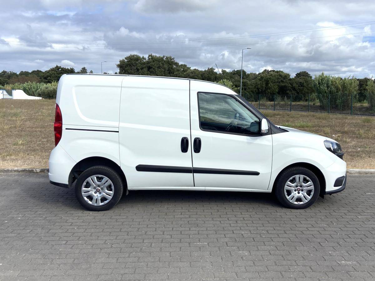fiat-doblo-2023-diesel-1598cc