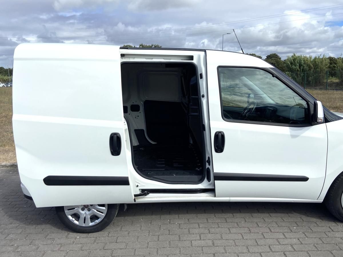 fiat-doblo-2023-diesel-1598cc