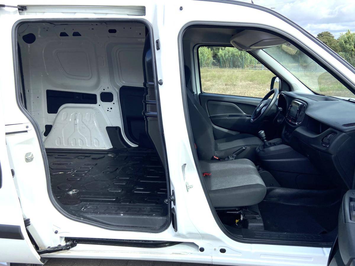 fiat-doblo-2023-diesel-1598cc
