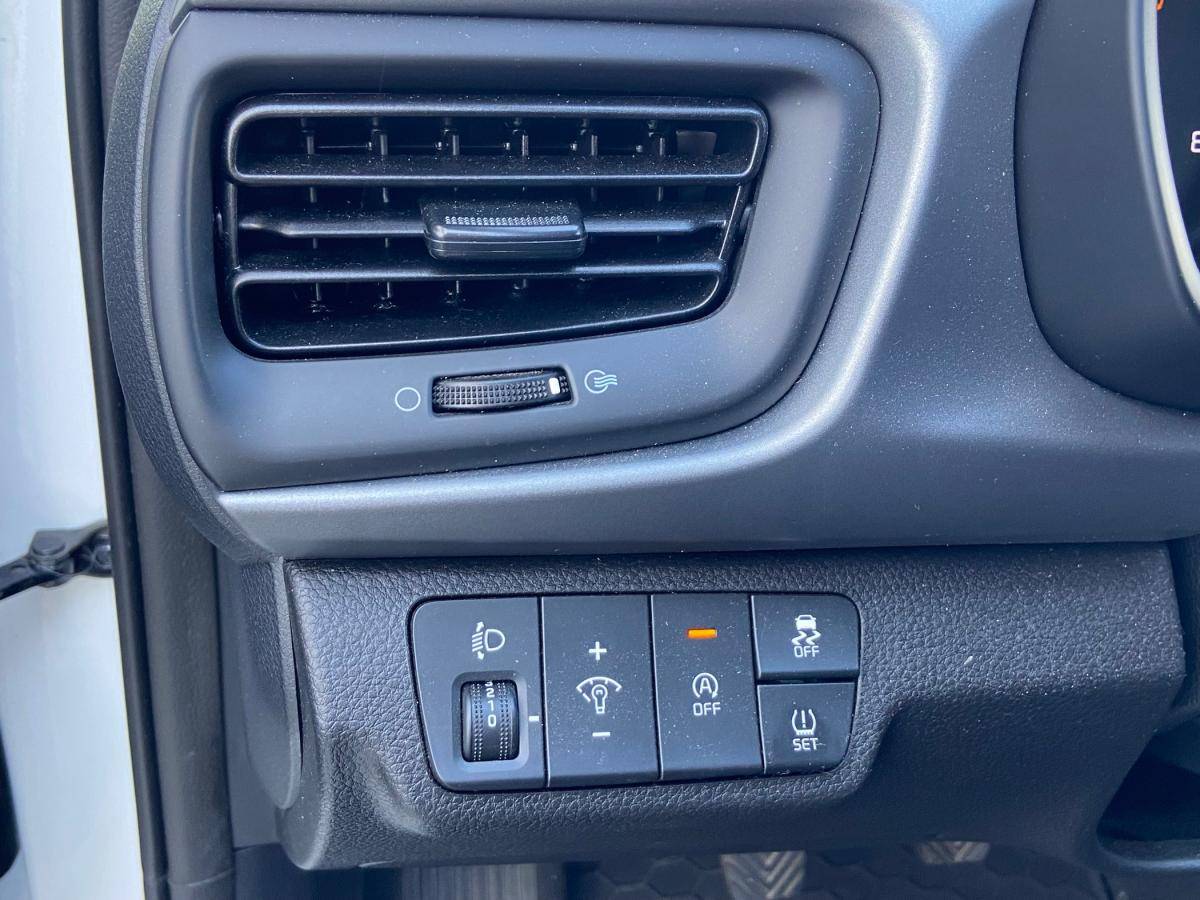 kia-rio-2022-gasolina-1197cc