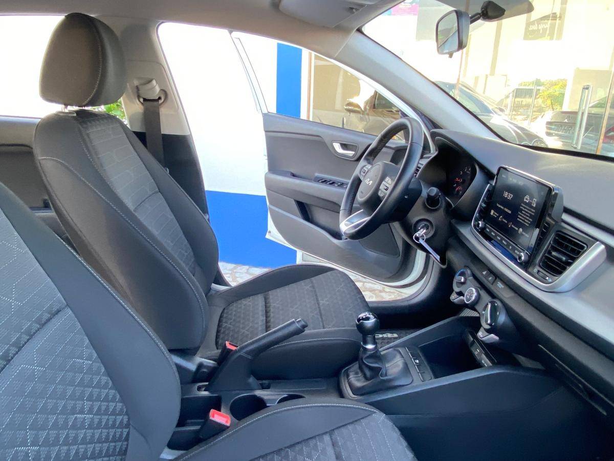 kia-rio-2022-gasolina-1197cc