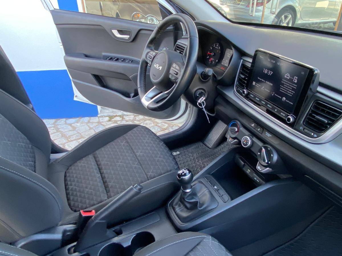 kia-rio-2022-gasolina-1197cc