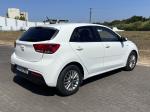 kia-rio-2022-gasolina-1197cc