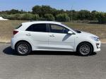kia-rio-2022-gasolina-1197cc