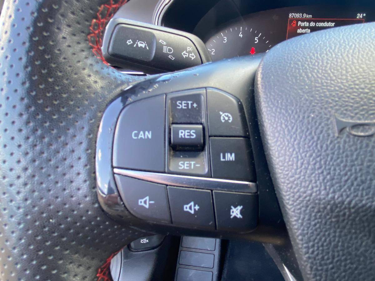 ford-focus-2023-gasolina-998cc