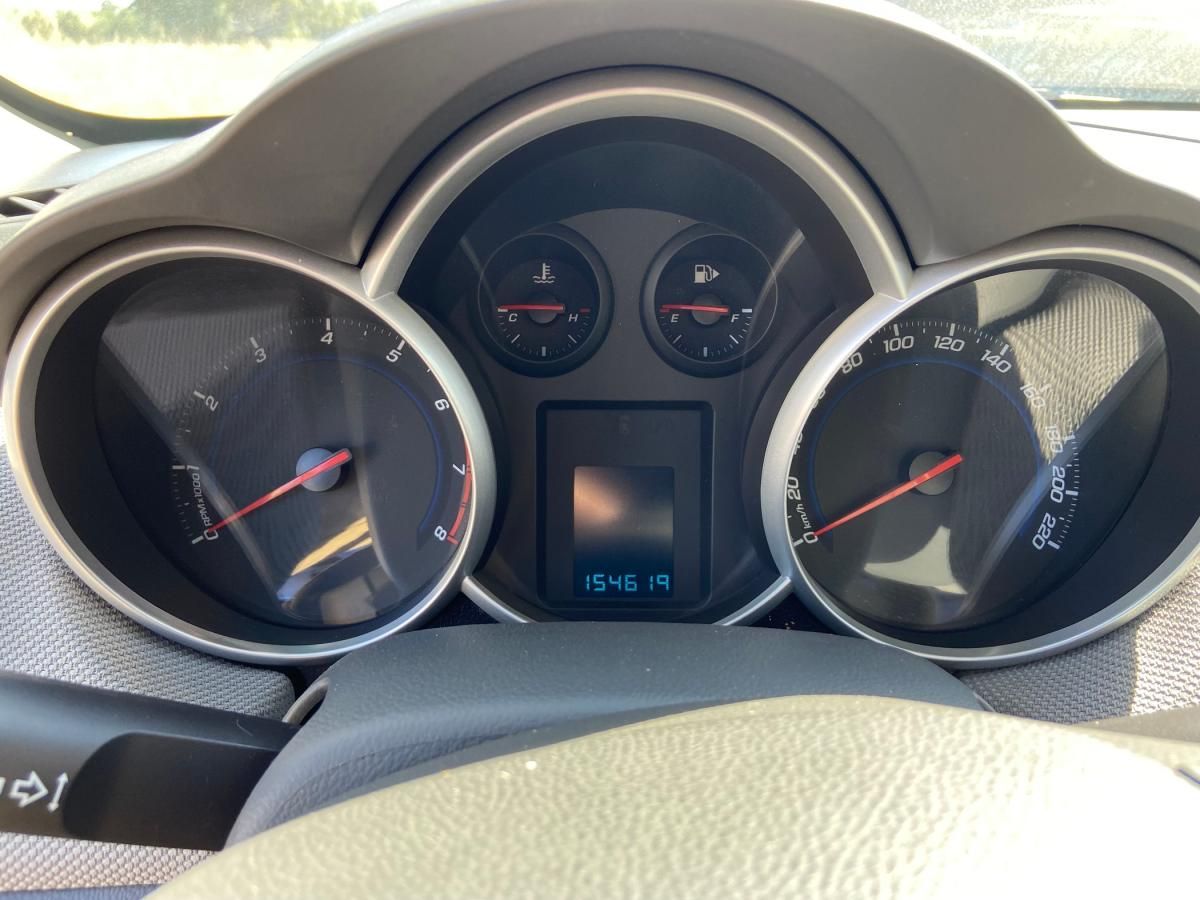 chevrolet-cruze-2010-gasolina-1598cc