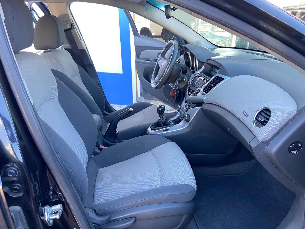 chevrolet-cruze-2010-gasolina-1598cc
