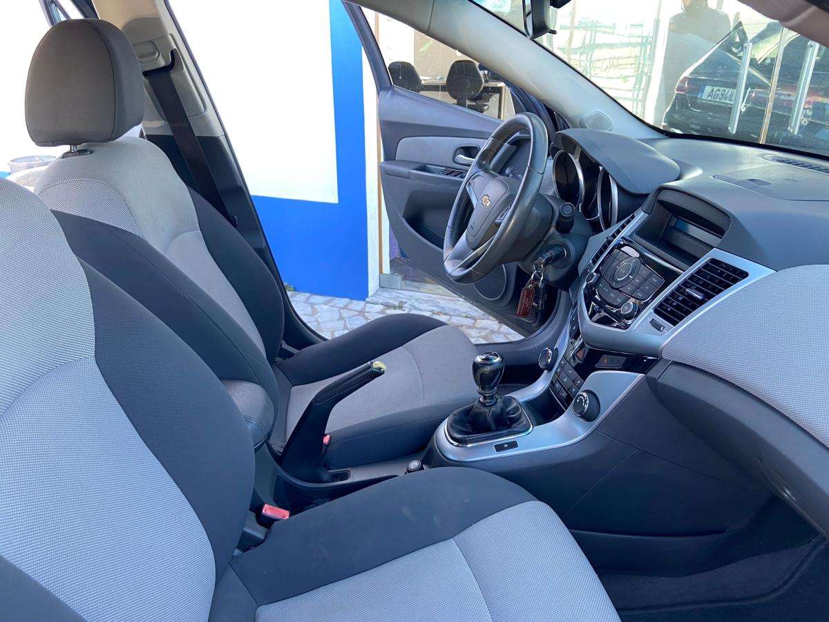 chevrolet-cruze-2010-gasolina-1598cc