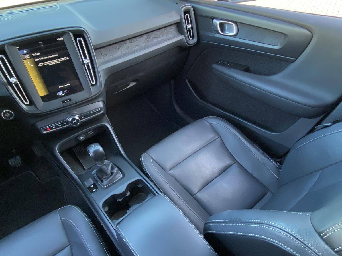 volvo-xc40-2018-gasolina-1477cc