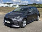 toyota-yaris-2023-hibrido-a-gasolina-1490cc