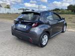 toyota-yaris-2023-hibrido-a-gasolina-1490cc