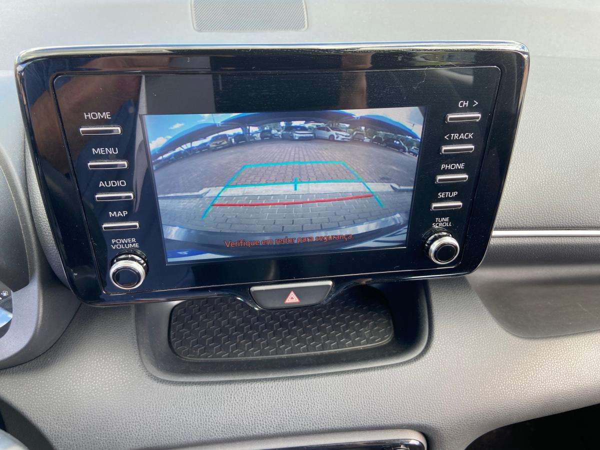 toyota-yaris-2023-hibrido-a-gasolina-1490cc