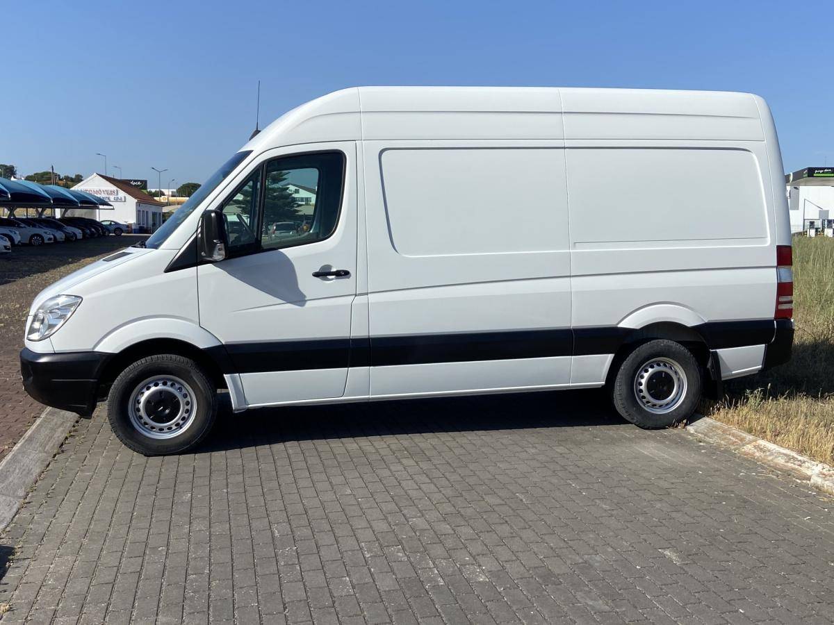 mercedes-benz-sprinter-2010-diesel-2143cc