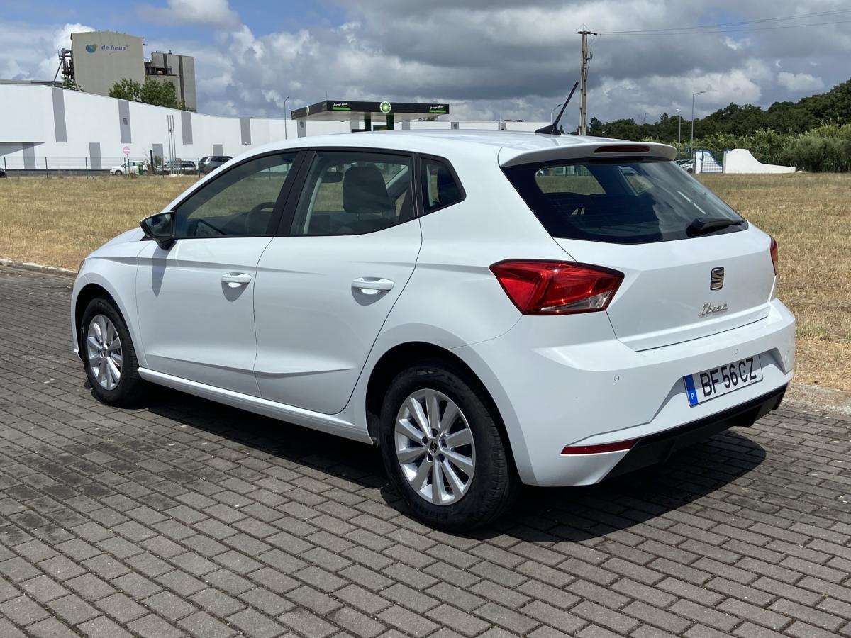 seat-ibiza-2023-gasolina-999cc