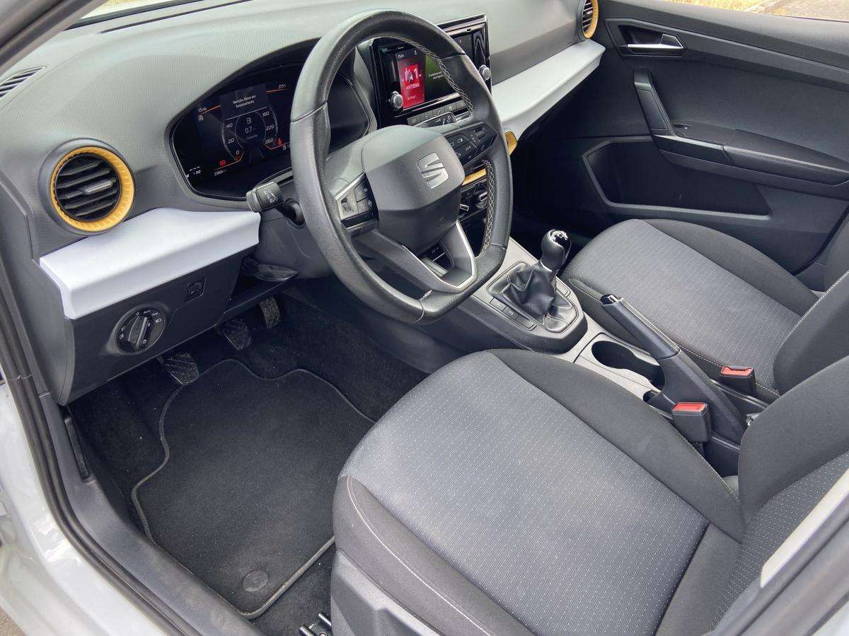 seat-ibiza-2023-gasolina-999cc
