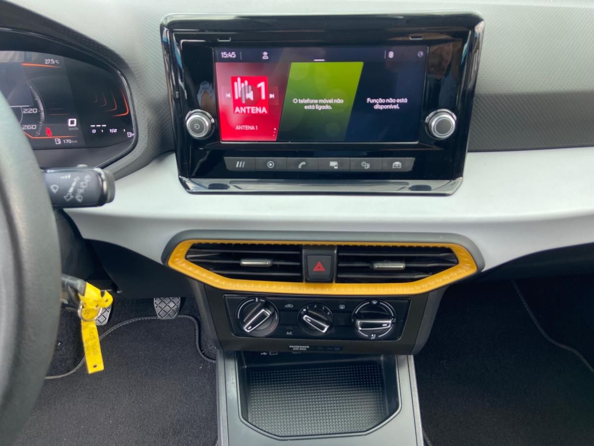 seat-ibiza-2023-gasolina-999cc