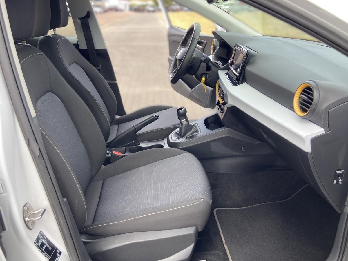 seat-ibiza-2023-gasolina-999cc