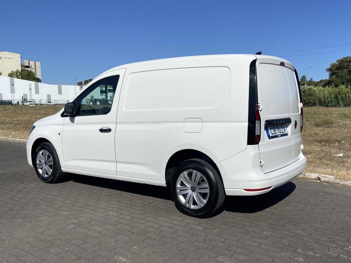 volkswagen-caddy-2026-diesel-1968cc