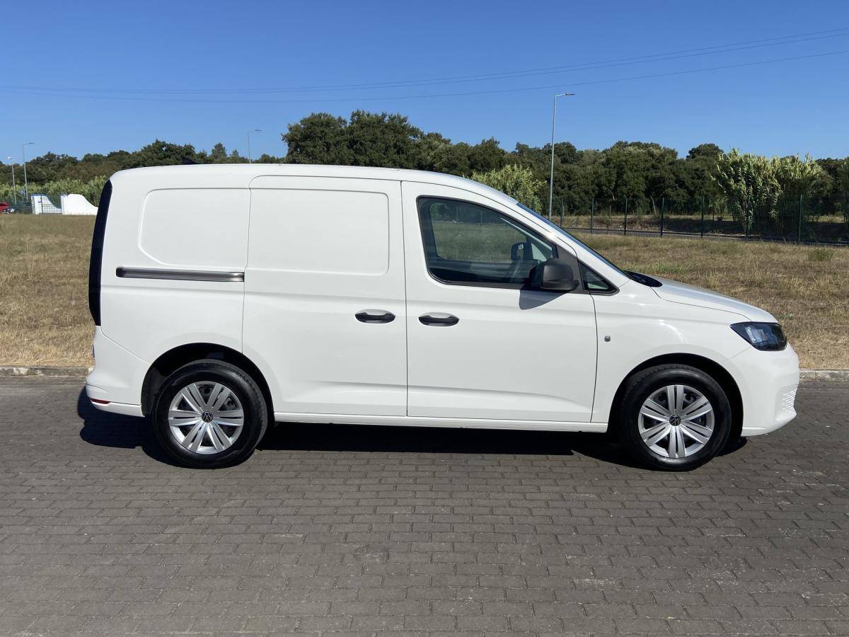 volkswagen-caddy-2026-diesel-1968cc