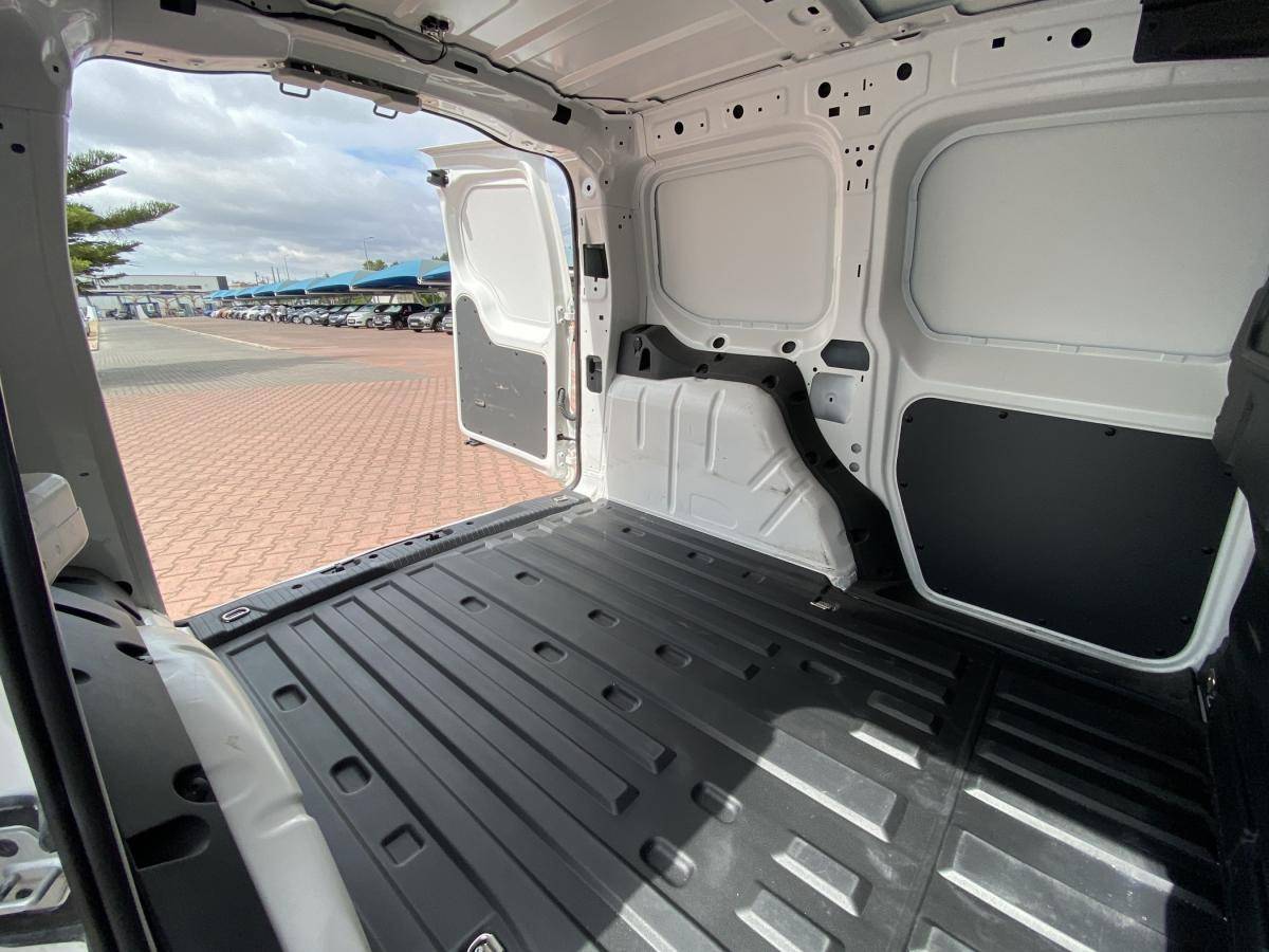 volkswagen-caddy-2026-diesel-1968cc