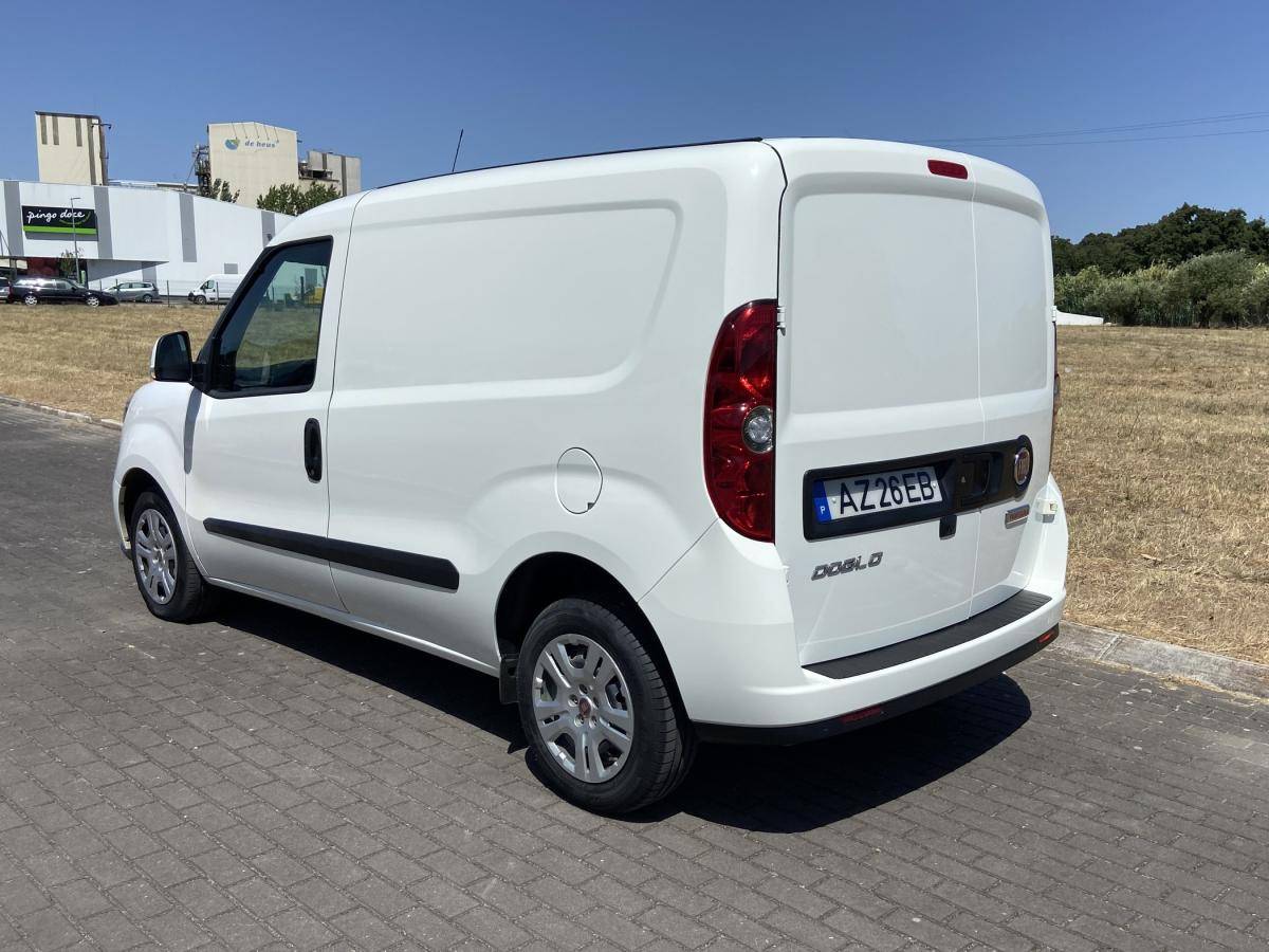 fiat-doblo-2023-diesel-1598cc