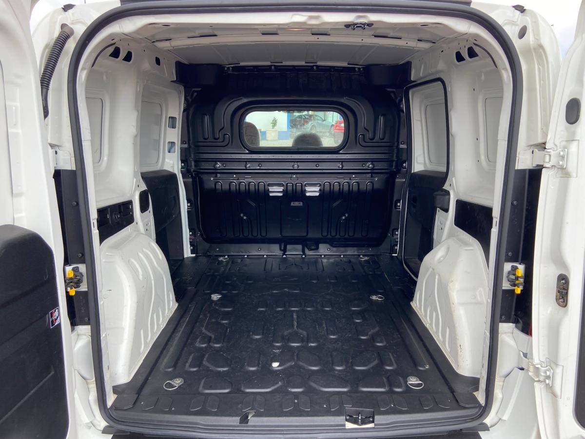 fiat-doblo-2023-diesel-1598cc