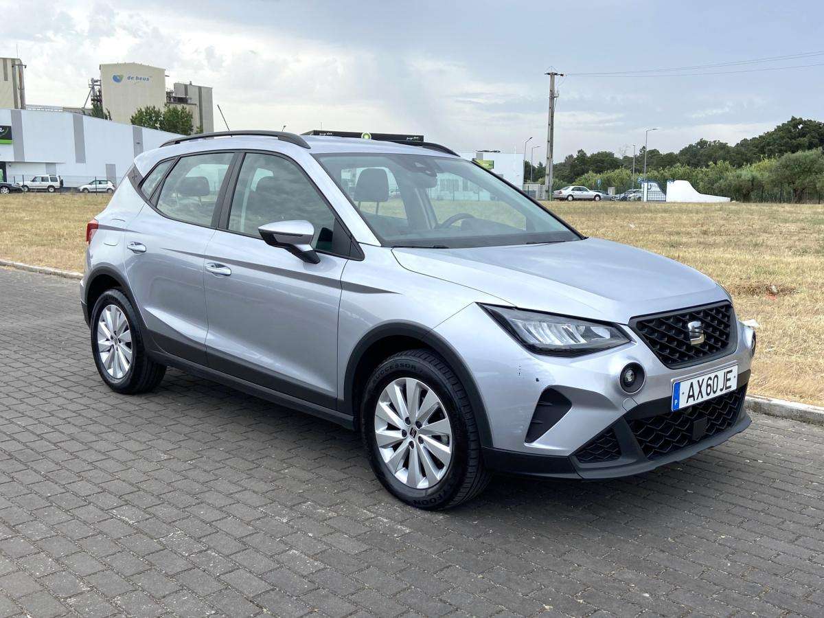 seat-arona-2023-gasolina-999cc