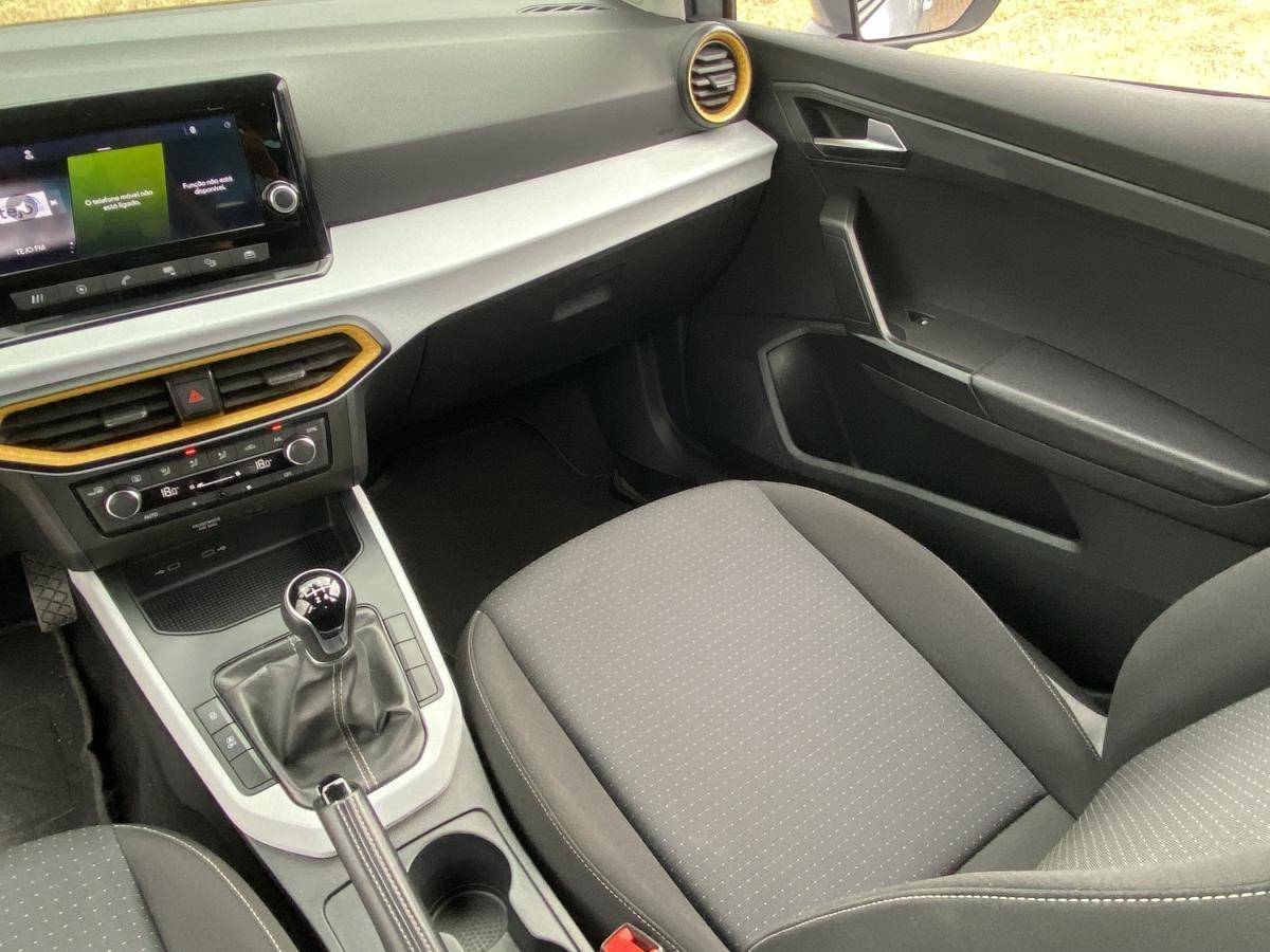 seat-arona-2023-gasolina-999cc
