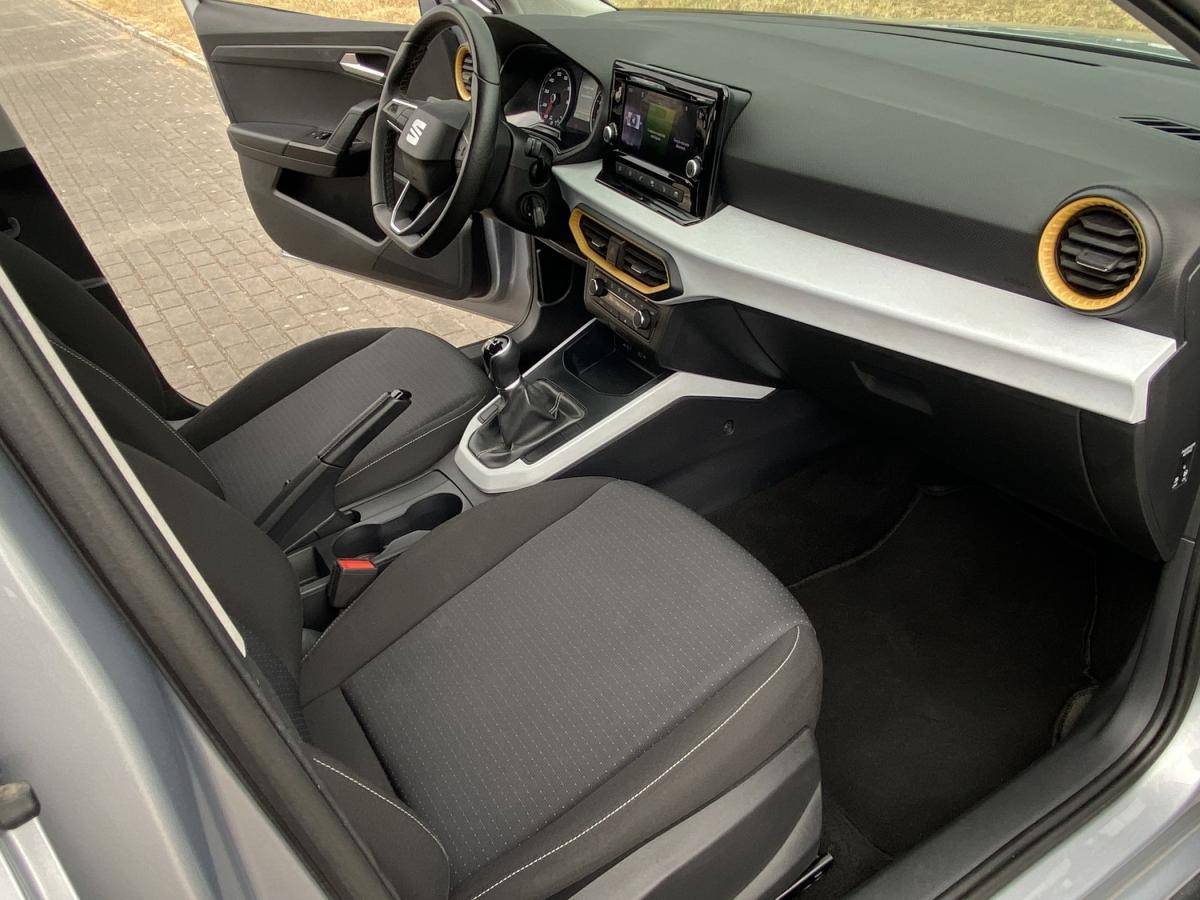 seat-arona-2023-gasolina-999cc