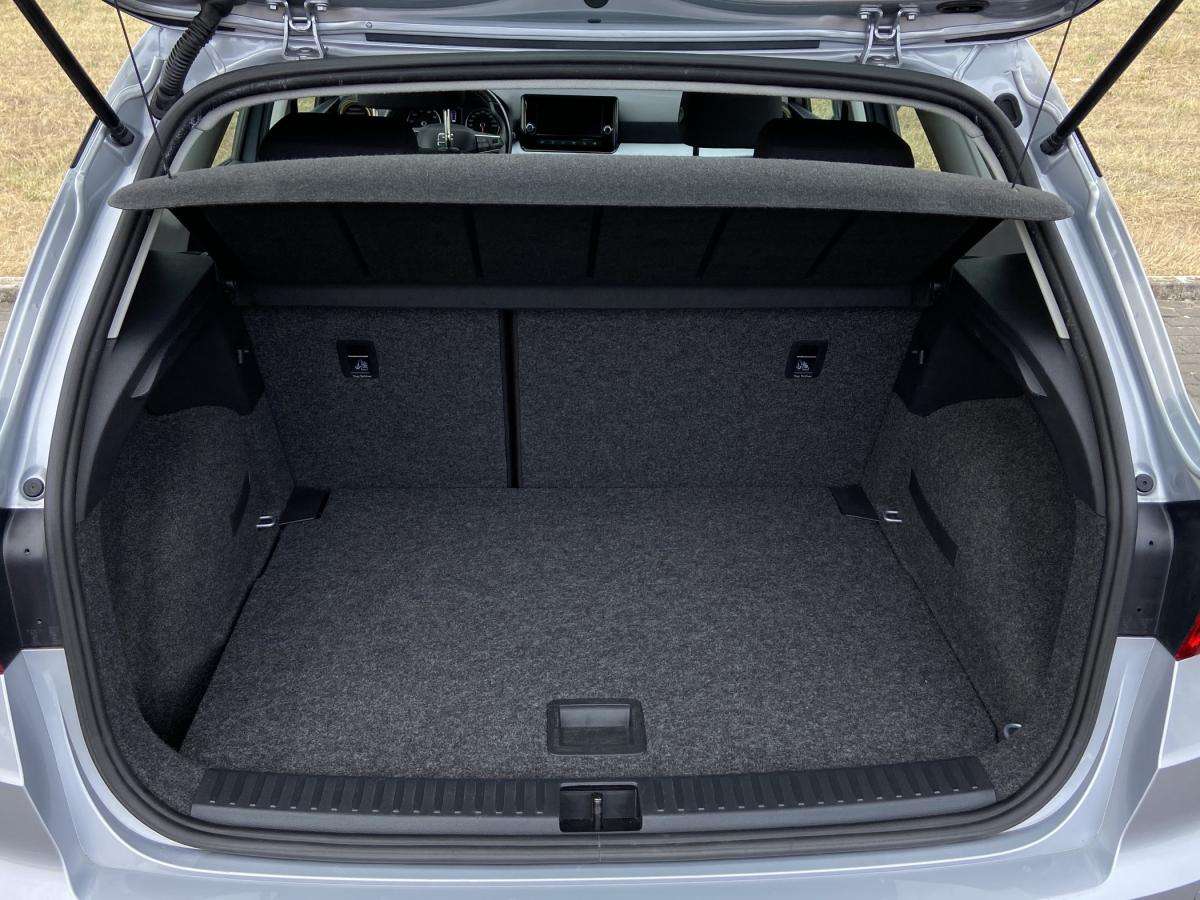 seat-arona-2023-gasolina-999cc