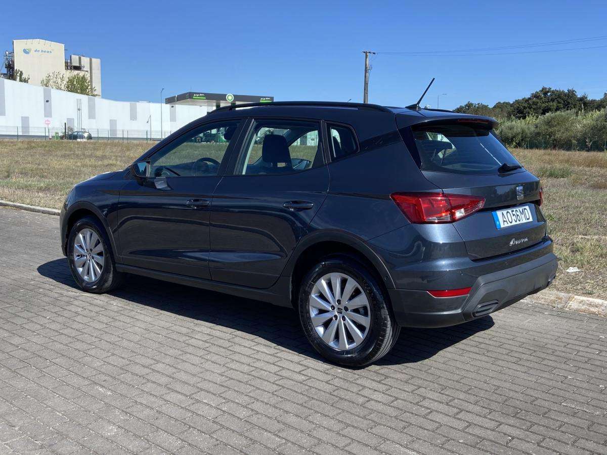 seat-arona-2022-gasolina-999cc