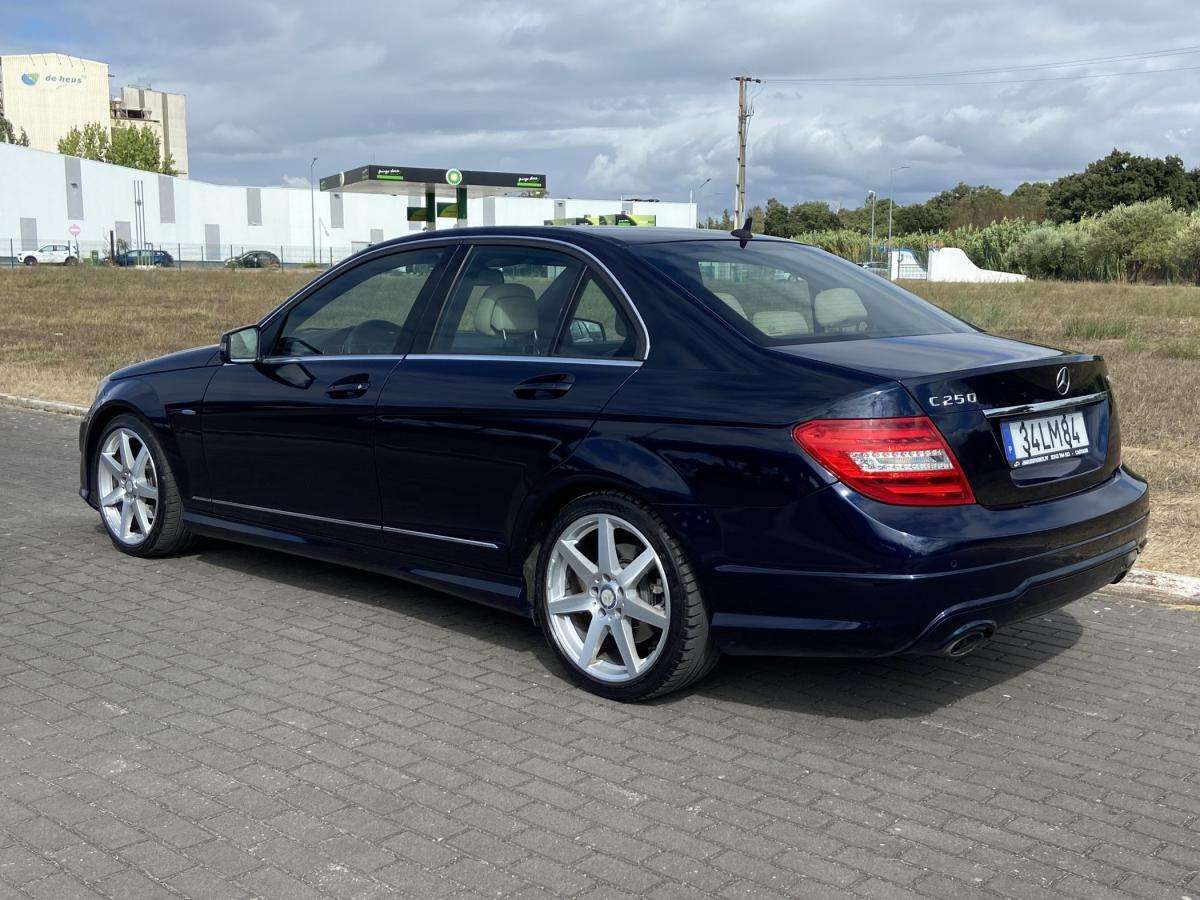 mercedes-benz-classe-c-2011-diesel-2143cc