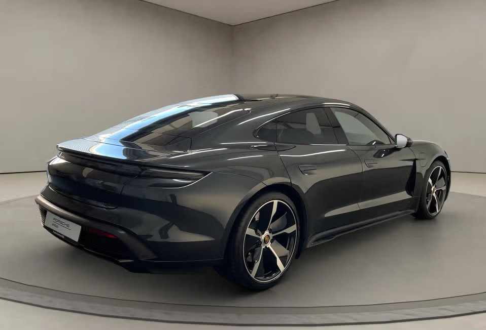 porsche-taycan-gts-2022-eletrico