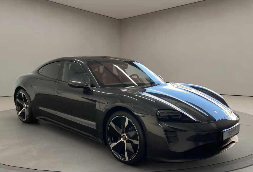 porsche-taycan-gts-2022-eletrico