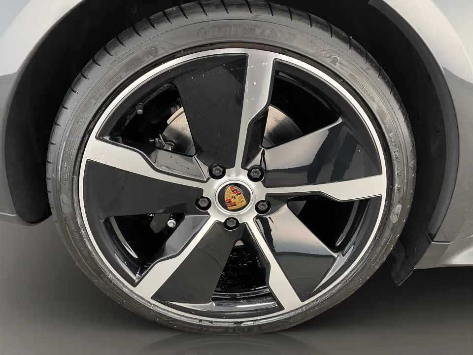 porsche-taycan-gts-2022-eletrico