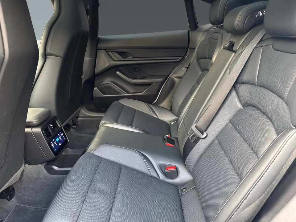 porsche-taycan-4-2023-eletrico