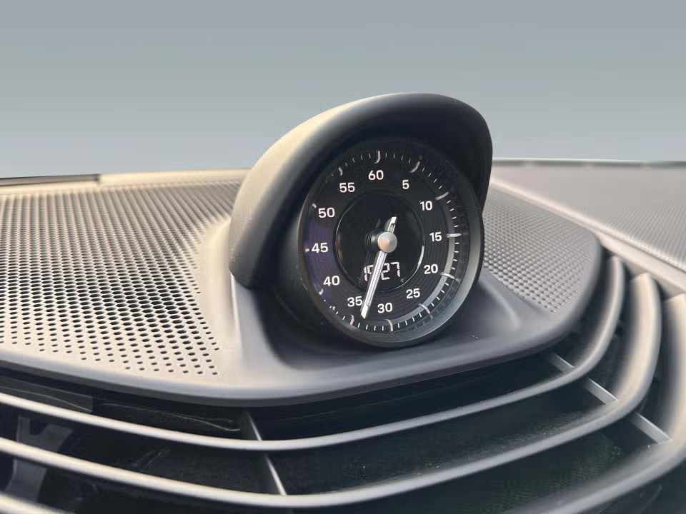 porsche-taycan-4-2023-eletrico