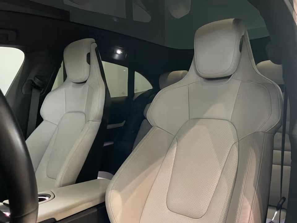 porsche-taycan-2023-eletrico
