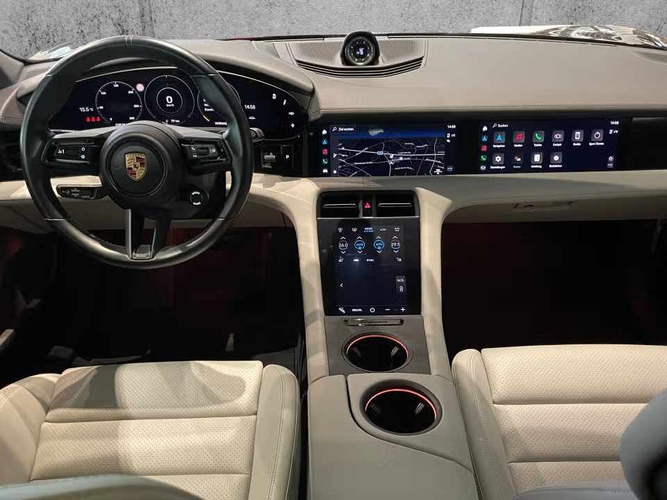 porsche-taycan-2023-eletrico