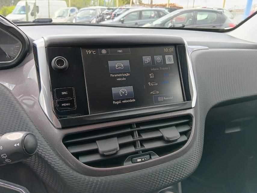 peugeot-2008-1-4-hdi-2015-diesel-1398cc